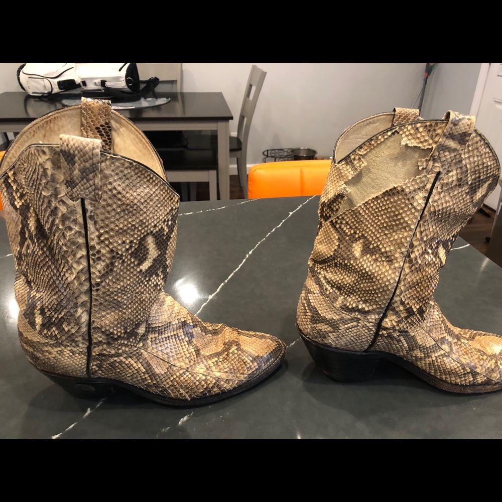 Men’s Larry Mahan’s Vintage Full Python snake skin boots, size 10 1/2